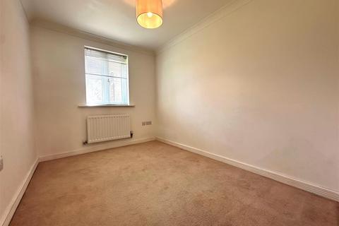 2 bedroom block of apartments for sale, Wharf Way, Kings Langley WD4