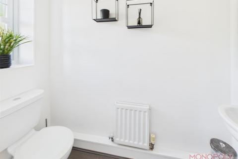 68 Bryn Coch, Wrexham, LL11 3DN