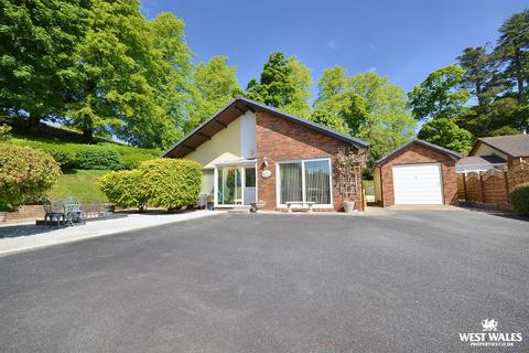 2 bedroom detached bungalow for sale, Glanarberth, Llechryd, Cardigan