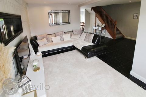4 bedroom detached house for sale, Hillstone Avenue, Rochdale, OL12