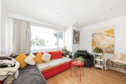 3 bedroom flat for sale, Foxberry Road, Brockley, London, SE4