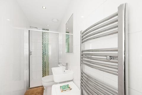 3 bedroom flat for sale, Foxberry Road, Brockley, London, SE4