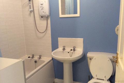 2 bedroom flat to rent, Moray Park Terrace, Edinburgh, EH7