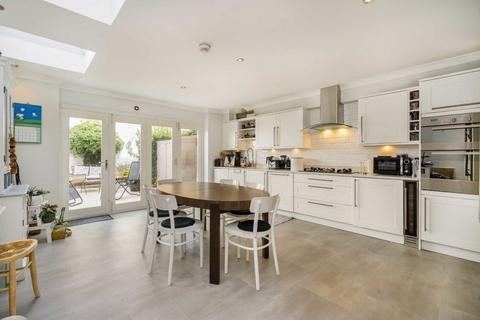 46 Humbolt Road, London, W6 8QJ