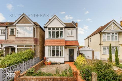 undefined, Queens Gardens, Ealing, W5
