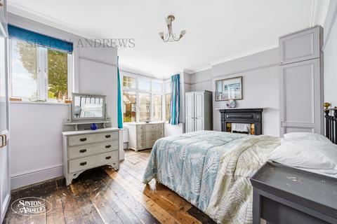4 bedroom detached house for sale, Queens Gardens, Ealing, W5