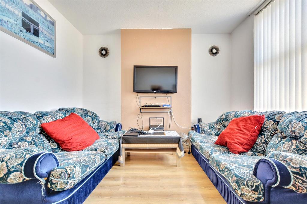 Lounge 1.jpeg