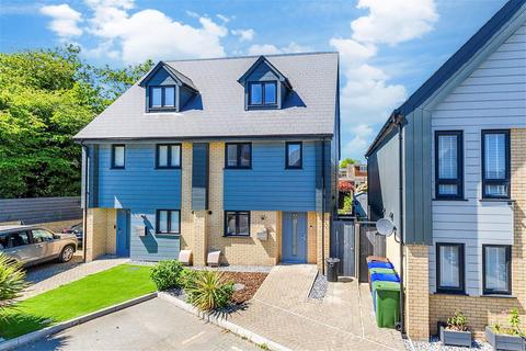 25 Commodores Close, Minster On Sea, Sheerness, ME12 3UU