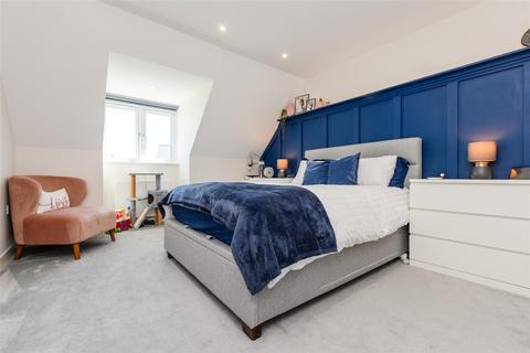 25 Commodores Close, Minster On Sea, Sheerness, ME12 3UU