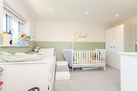 25 Commodores Close, Minster On Sea, Sheerness, ME12 3UU