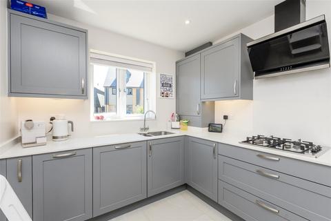 25 Commodores Close, Minster On Sea, Sheerness, ME12 3UU
