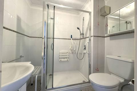 2 bedroom apartment for sale, Madingley Court, Cambridge Road, Southport, PR9 9SG
