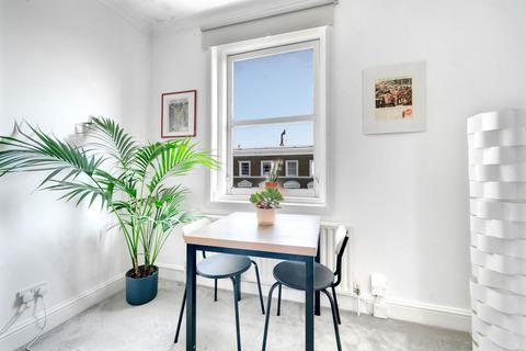 19 Richborne Terrace, London, SW8 1AS