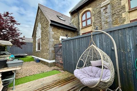 High Street, Neyland, Milford Haven, Pembrokeshire, SA73