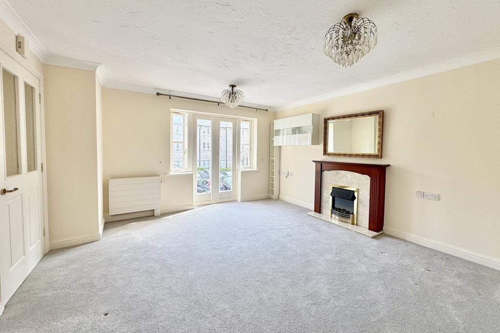Brompton Court, St Stephens Road, Bournemouth, BH2 - View 2