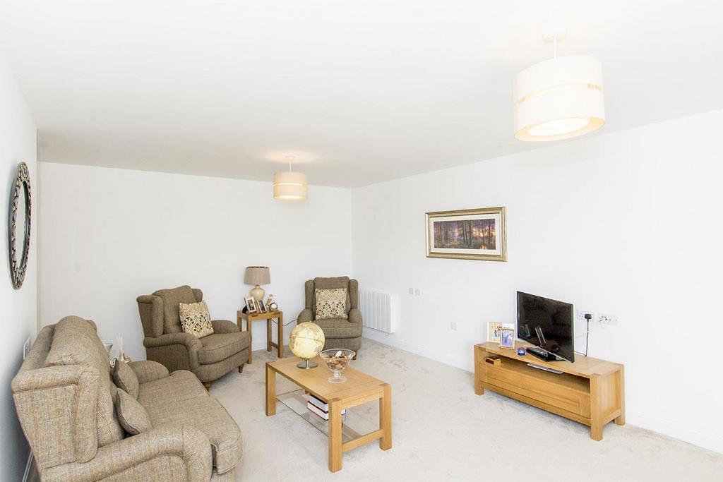 (Lounge Area Photo)