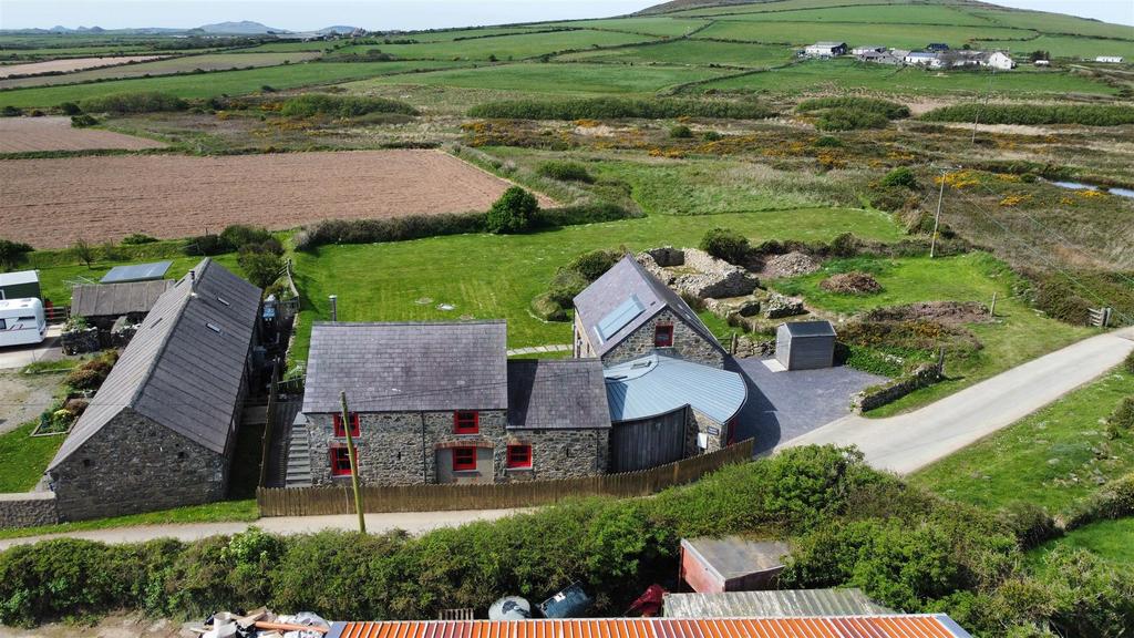 Ysgubor Trehysbys,, Rhodiad y Brenin St. Davids, H