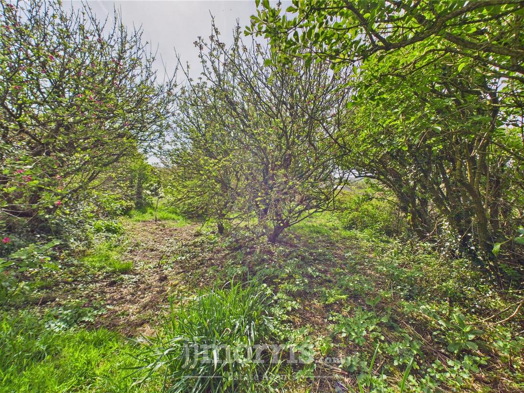 CAM02122 G0-PR0294-STILL046.jpg