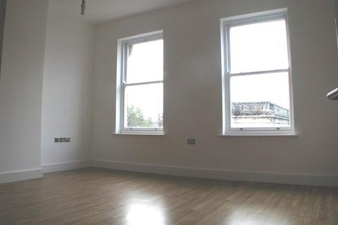 2 bedroom flat to rent, Catharine Street, Liverpool L8
