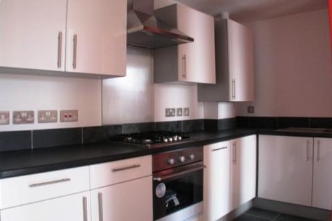 2 bedroom flat to rent, Catharine Street, Liverpool L8