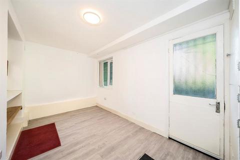 1 bedroom flat to rent, Lewisham Way, London SE14