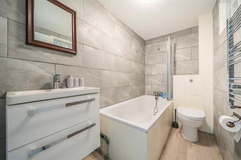1 bedroom flat to rent, Lewisham Way, London SE14