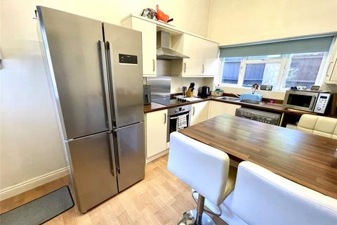 2 bedroom apartment for sale, Alumhurst Road, Bournemouth, Dorset, BH4