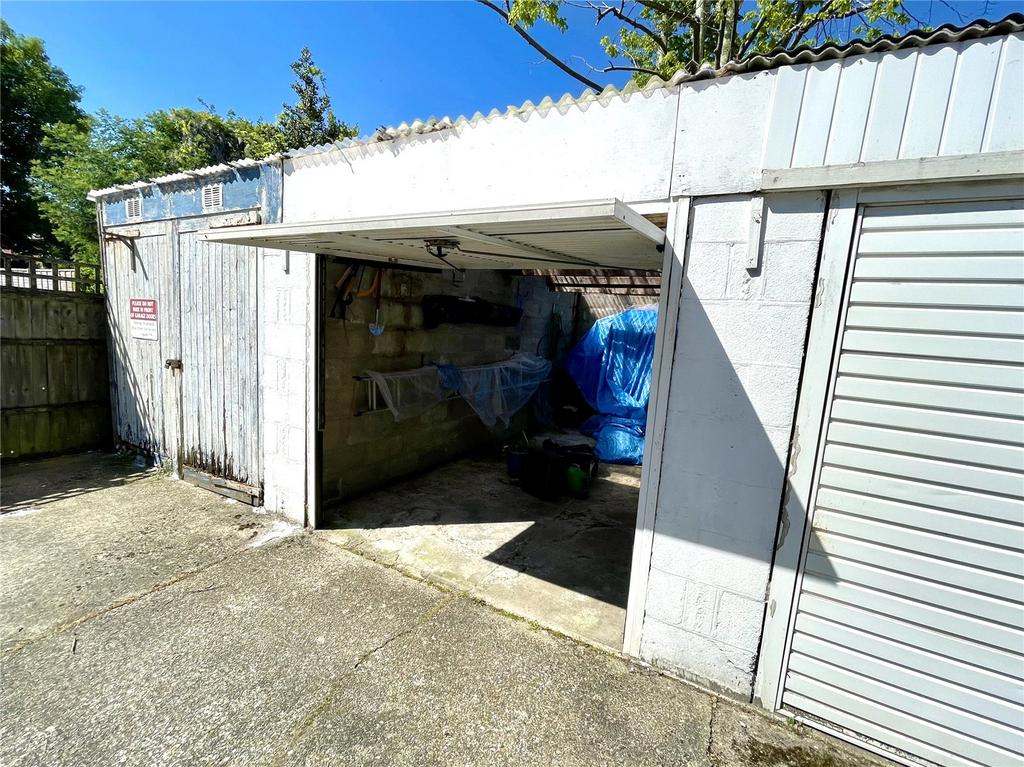Single Garage