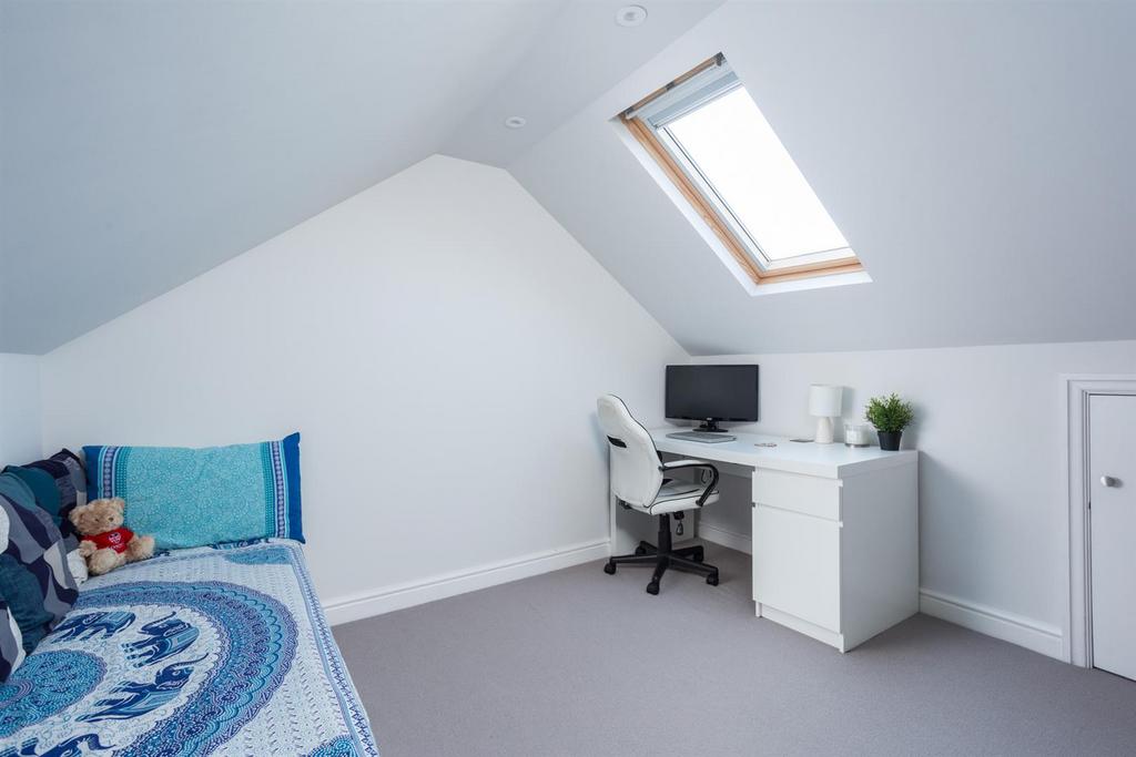 Bedroom 3/Home Office