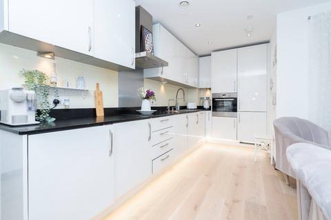 1 bedroom flat for sale, Chiltern Court, Watford, WD24
