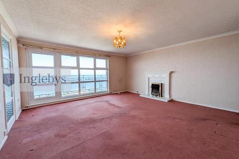 2 bedroom apartment for sale, De Brus Court, Marine Parade, Saltburn-By-The-Sea