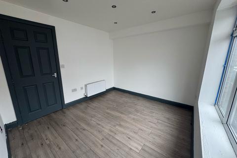 undefined, Leeds LS8