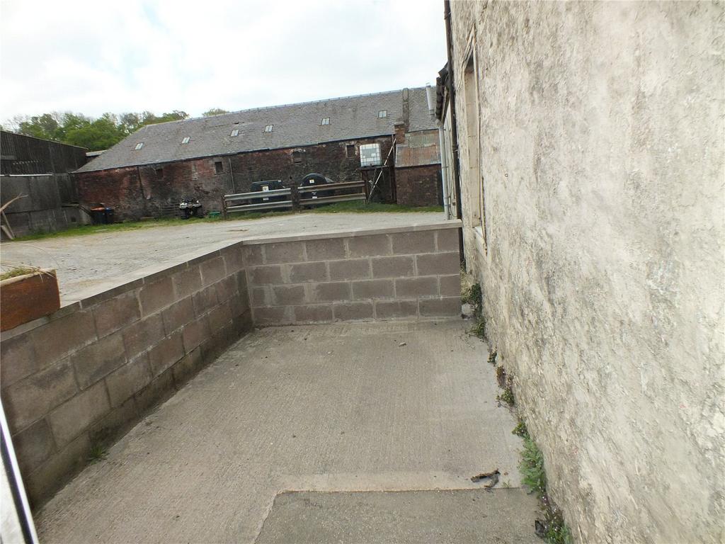 Rear Courtyard Area