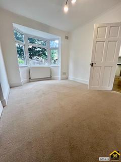 2 bedroom ground floor maisonette for sale, Grantham Gardens, Romford, London, RM6