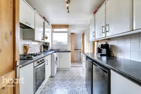 24 Alan Road, Witham, CM8 1PT