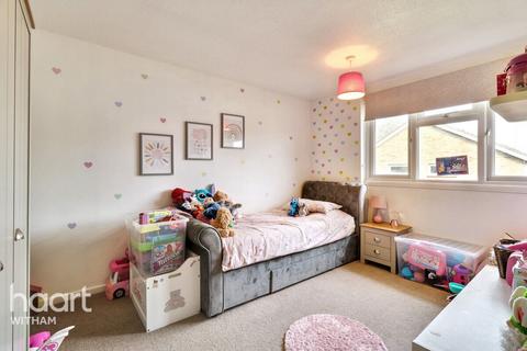 24 Alan Road, Witham, CM8 1PT