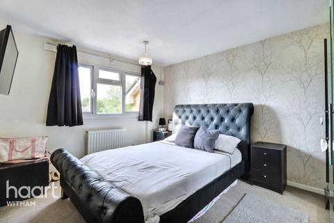 24 Alan Road, Witham, CM8 1PT