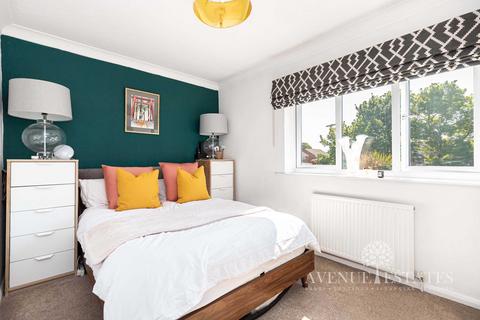 2 bedroom end of terrace house for sale, Cucklington Gardens, Bournemouth BH9