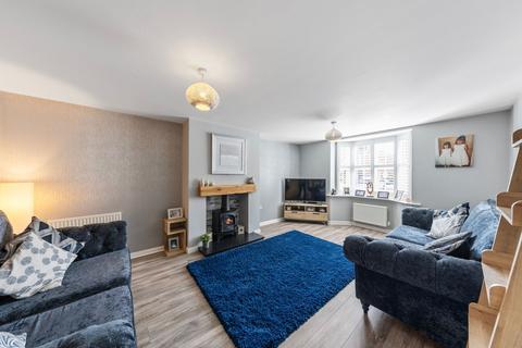 4 bedroom detached house for sale, Pasadena Avenue, Great Sankey, WA5