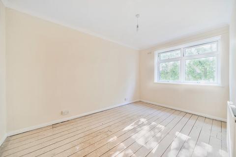 3 bedroom maisonette for sale, Dartmouth Road, London