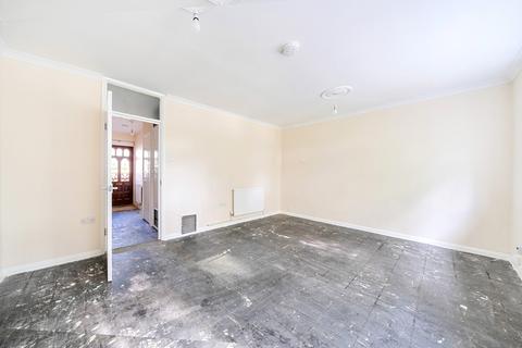 3 bedroom maisonette for sale, Dartmouth Road, London