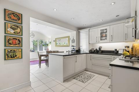 4 bedroom detached house for sale, Turnstone Green, Bicester, OX26