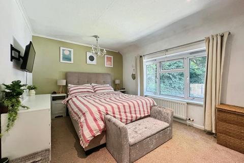 2 bedroom maisonette for sale, ST. MICHAELS