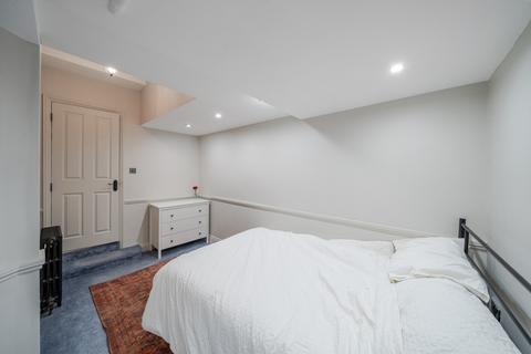 2 bedroom apartment for sale, Knatchbull Road, London