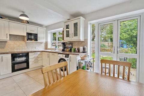29 Cavalier Road, Thame, OX9 3TP