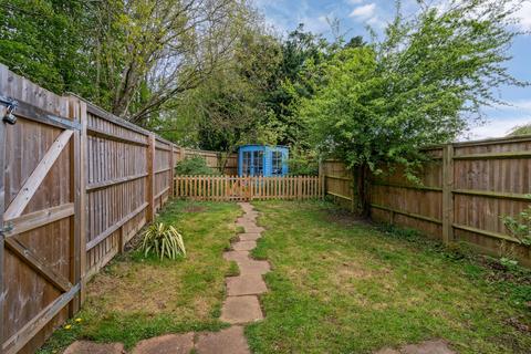 29 Cavalier Road, Thame, OX9 3TP