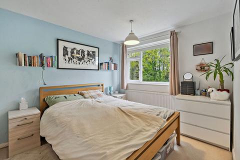 29 Cavalier Road, Thame, OX9 3TP
