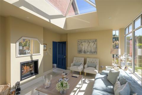 Stratton Lodge, 2 Beckets Lane, Nailsea, Bristol, BS48 4LT