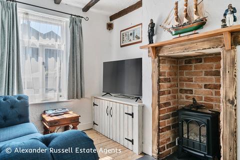 2 Church Square, Broadstairs, CT10 1HB