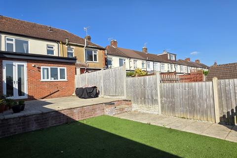 61 Hanworth Road, Warwick, CV34 5DY